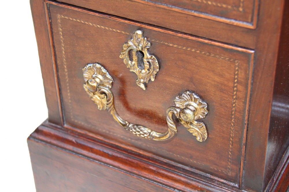 Kneehole Desk inlaid with marquetry, George III period  View XV