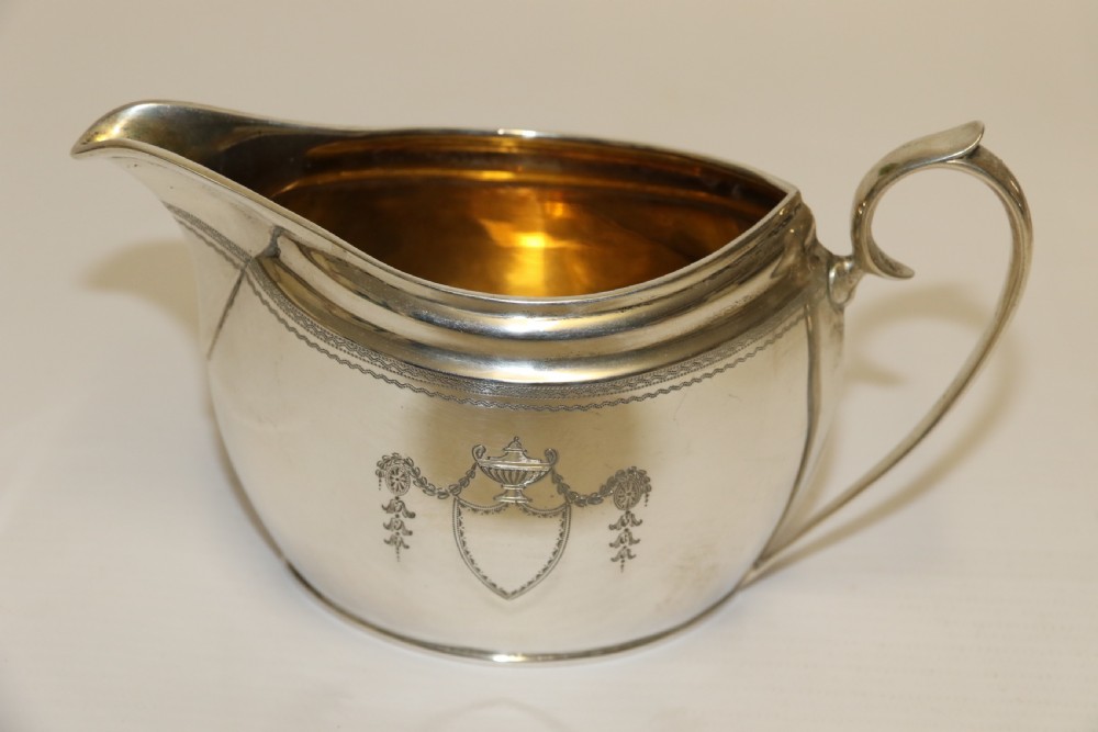 Exceptional Silver Tea Set by Edward Barnard and Sons View XV