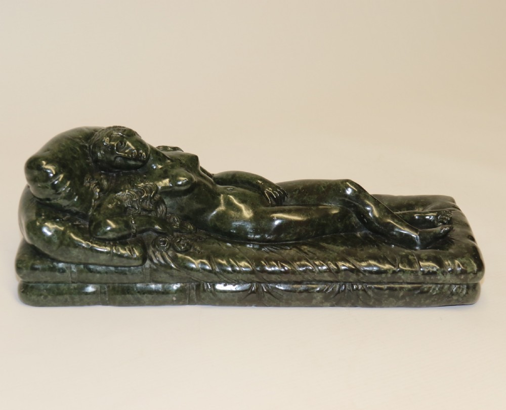 A superb 19th C Grand Tour Italian serpentine marble carved sculpture of Venus View VIII