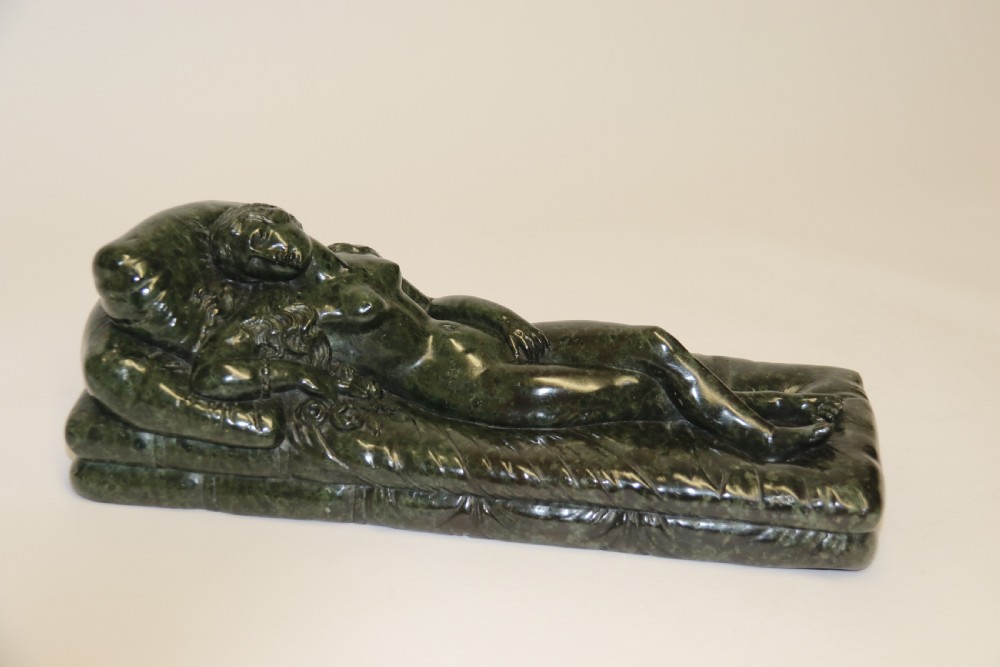 A superb 19th C Grand Tour Italian serpentine marble carved sculpture of Venus View XIII