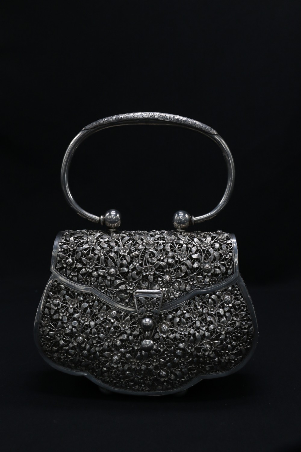 A decorative Chinese hand decorated copper and silver plated handbag, circa 1910  View XI