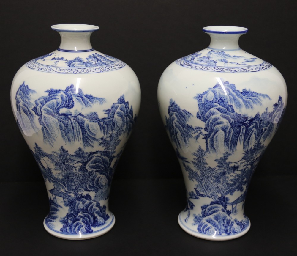 A fine pair of Chinese Republican period blue and white hand painted porcelain vases
