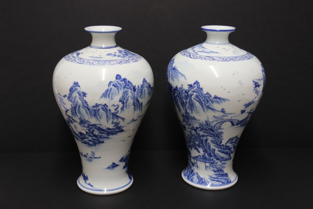 A fine pair of Chinese Republican period blue and white hand painted porcelain vases View VIII