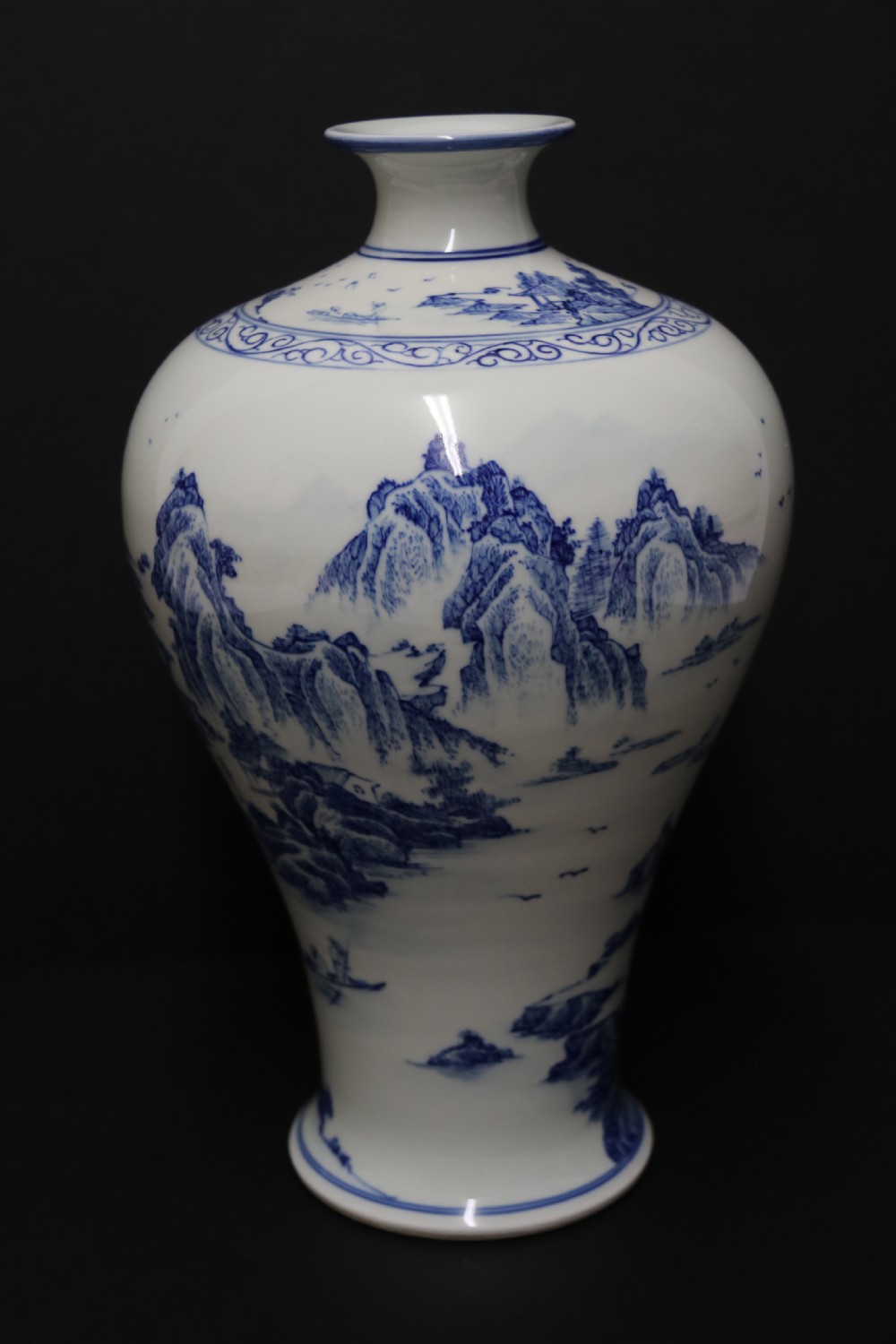 A fine pair of Chinese Republican period blue and white hand painted porcelain vases View XIII