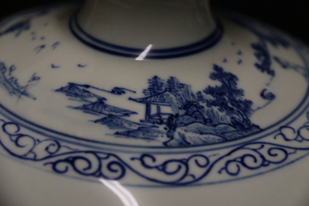 A fine pair of Chinese Republican period blue and white hand painted porcelain vases View XVIII