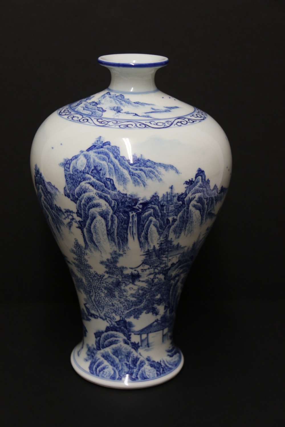 A fine pair of Chinese Republican period blue and white hand painted porcelain vases View XXX
