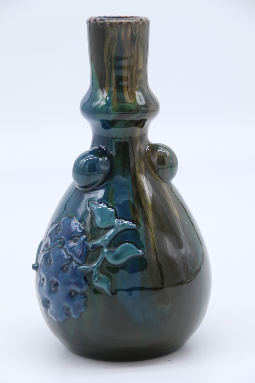 Sir Edmund Harry Elton sunflower studio pottery vase, circa 1890 View VIII