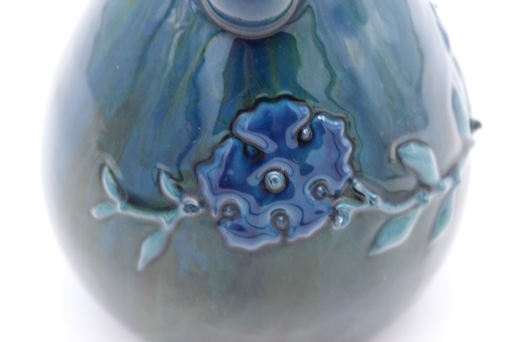 Sir Edmund Harry Elton sunflower studio pottery vase, circa 1890 View XVII