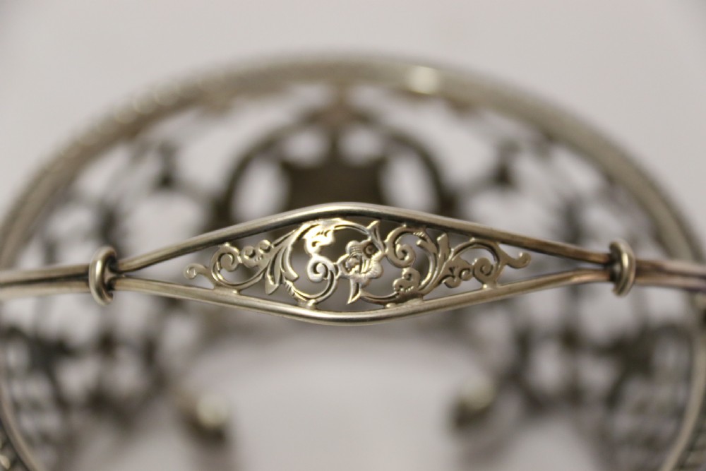 Edwardian silver sugar basket with original blue glass liner 1902 -3 View VII