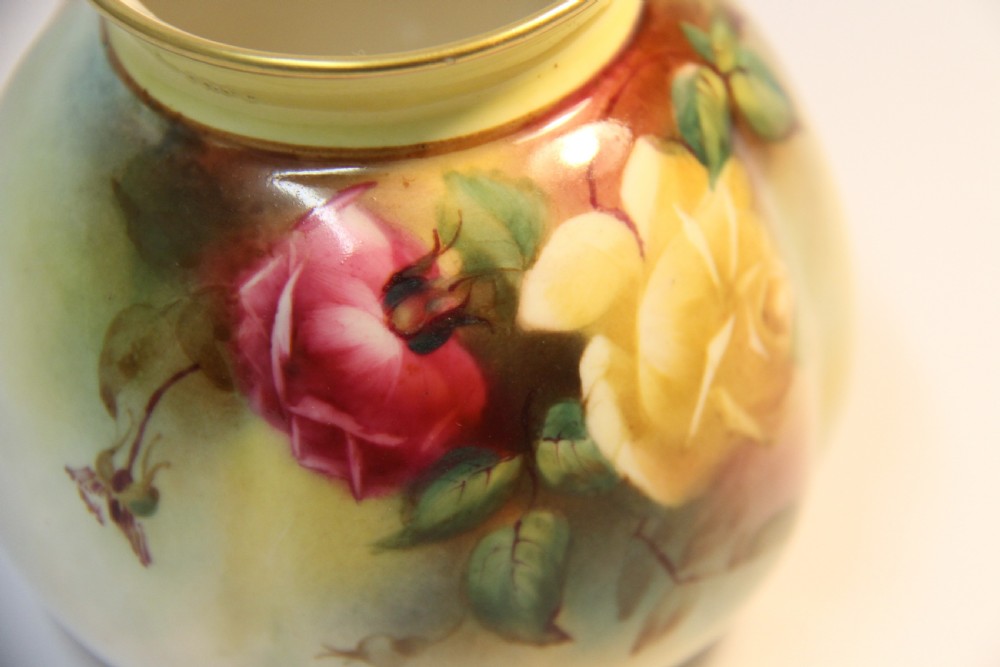 A fine English Edwardian Hadleys Royal Worcester porcelain  floral painted vase View III