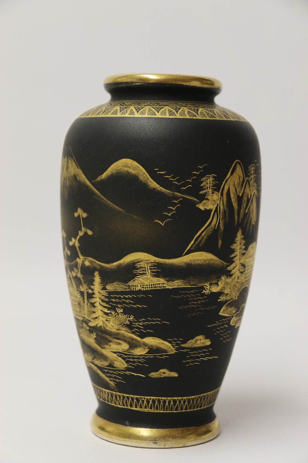 A pair of Japanese Satsuma ware pottery vases, circa 1910 View IX