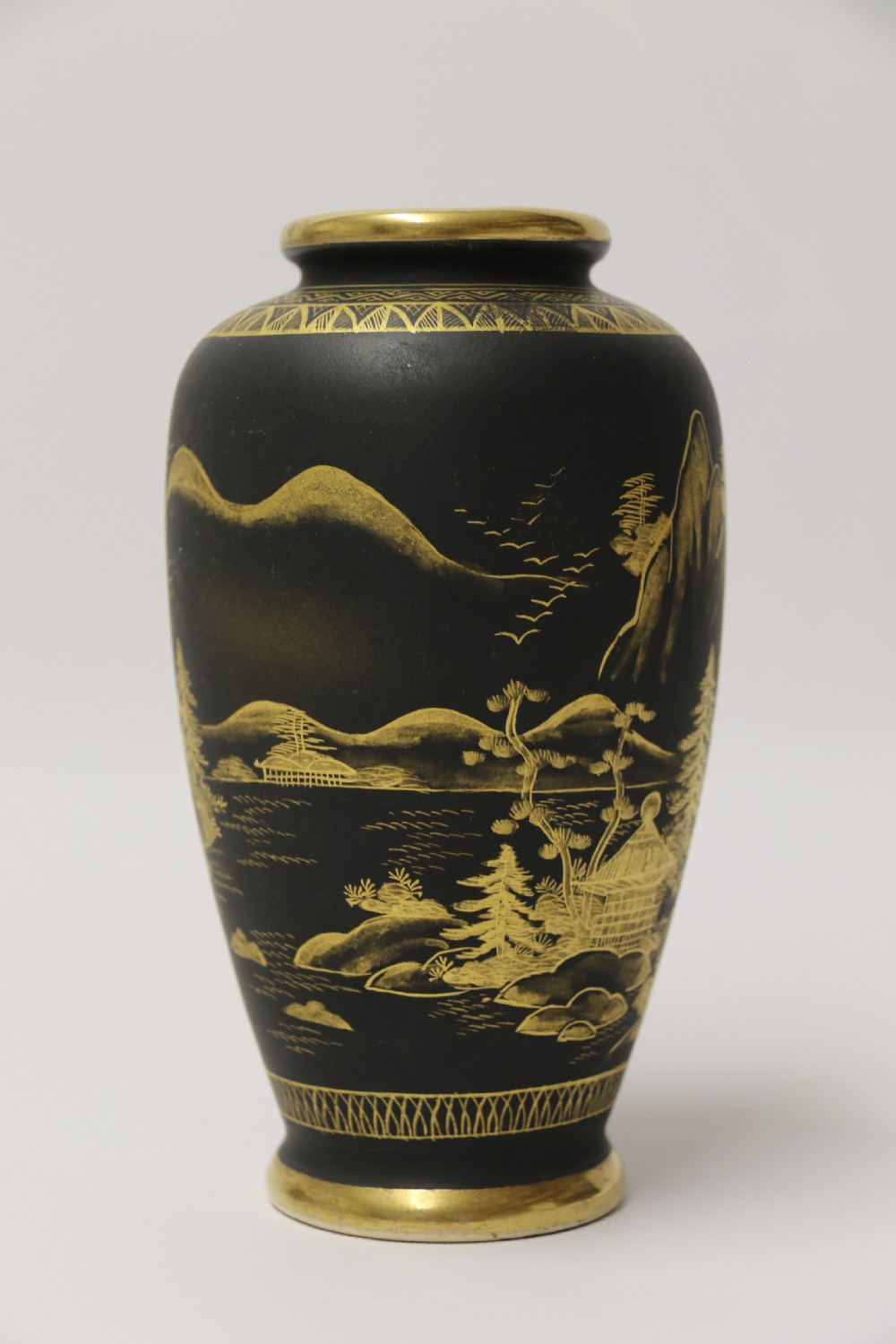 A pair of Japanese Satsuma ware pottery vases, circa 1910 View XIII