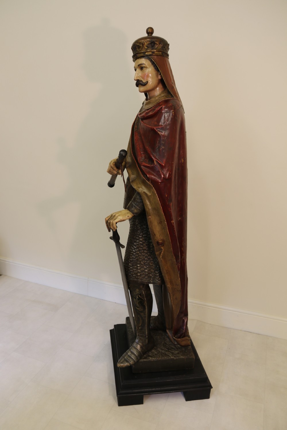 19th C carved pine polychrome life size model of a medieval king View X