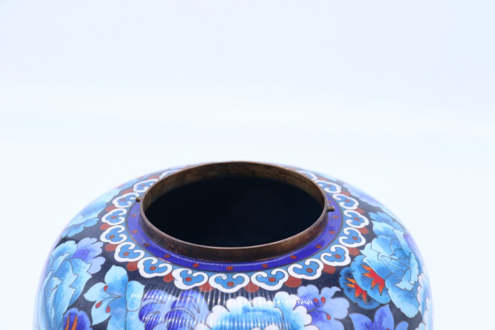 stunning Chinese large cloisonné ginger jar enamelled with peonies, c 1930 View XVI