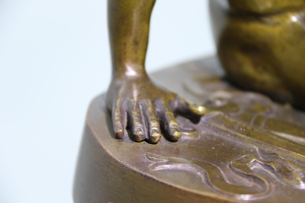 A fine mid 19th century Italian Grand Tour bronze study taken from the antique the dying Gaul. View XXIX