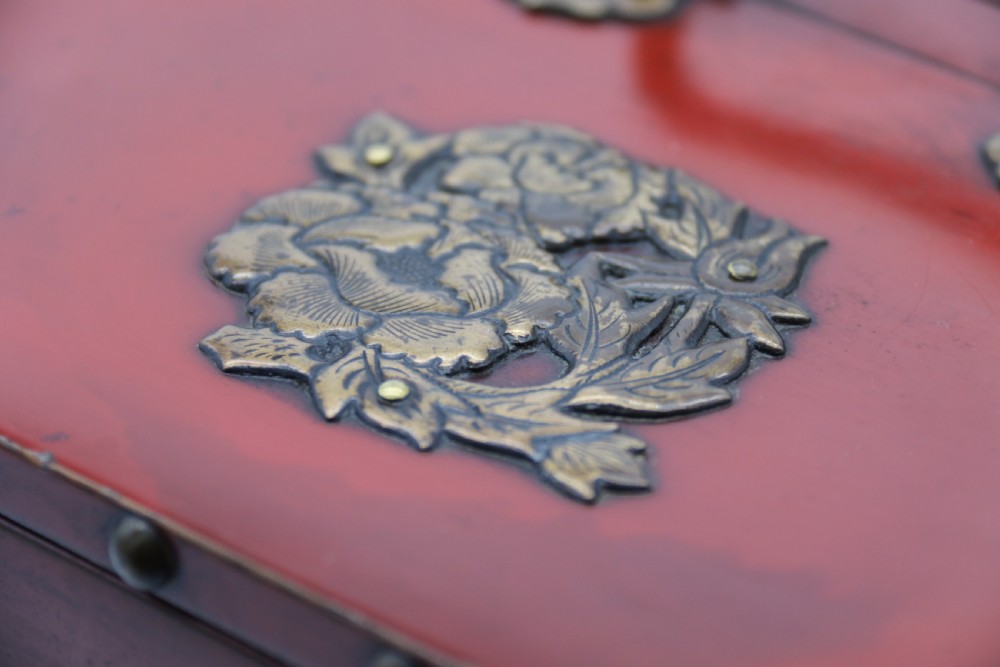 A superb late 19th century Japanese red lacquer and bronze mounted collectors or jewellery cabinet. View XXIV