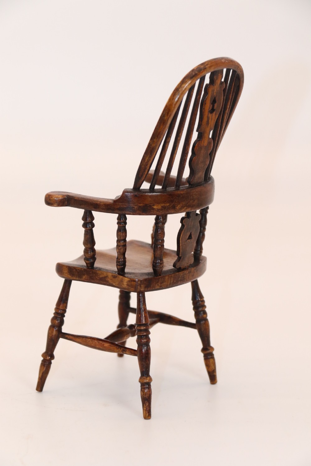 An exceptional miniature country Windsor arm chair, Circa 1900 View IX