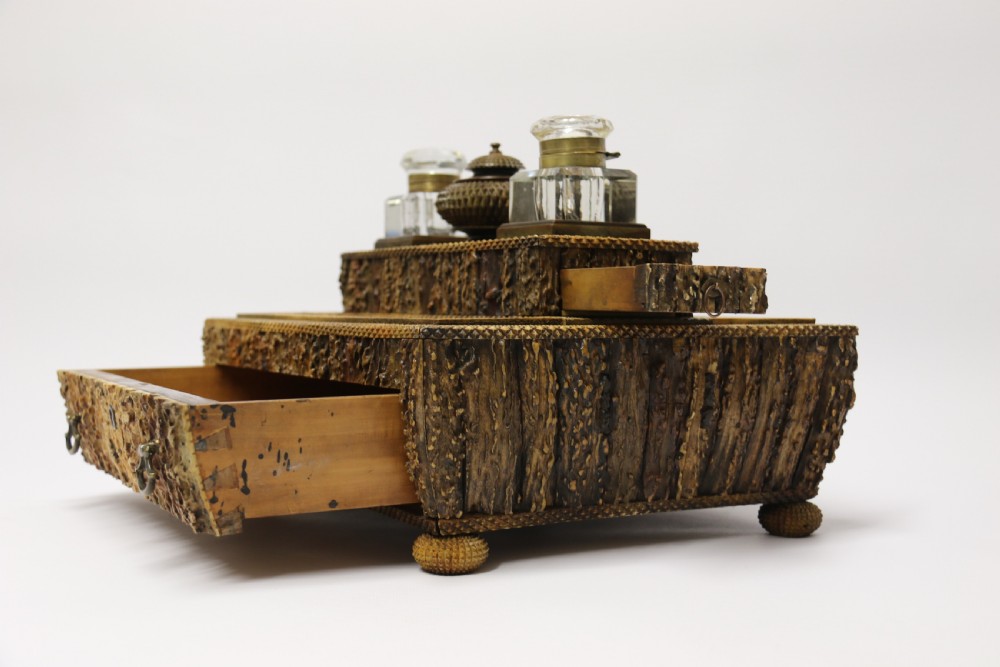 An early 19th century Anglo Indian desk inkstand made from deer antler and horn View X