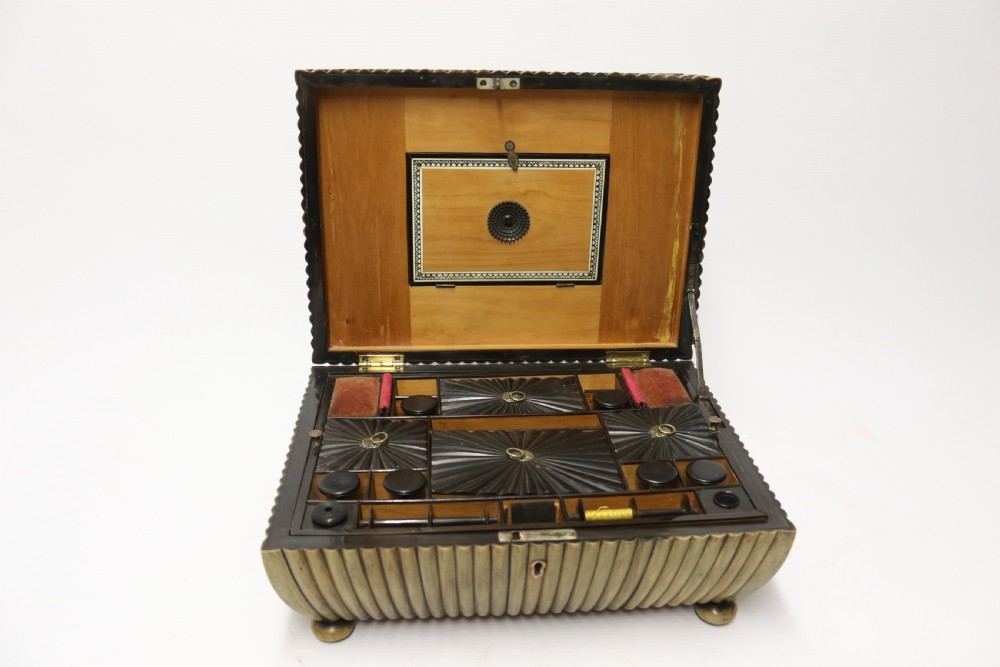 An exceptional Indian Raj period carved horn workbox, circa 1840 View XII