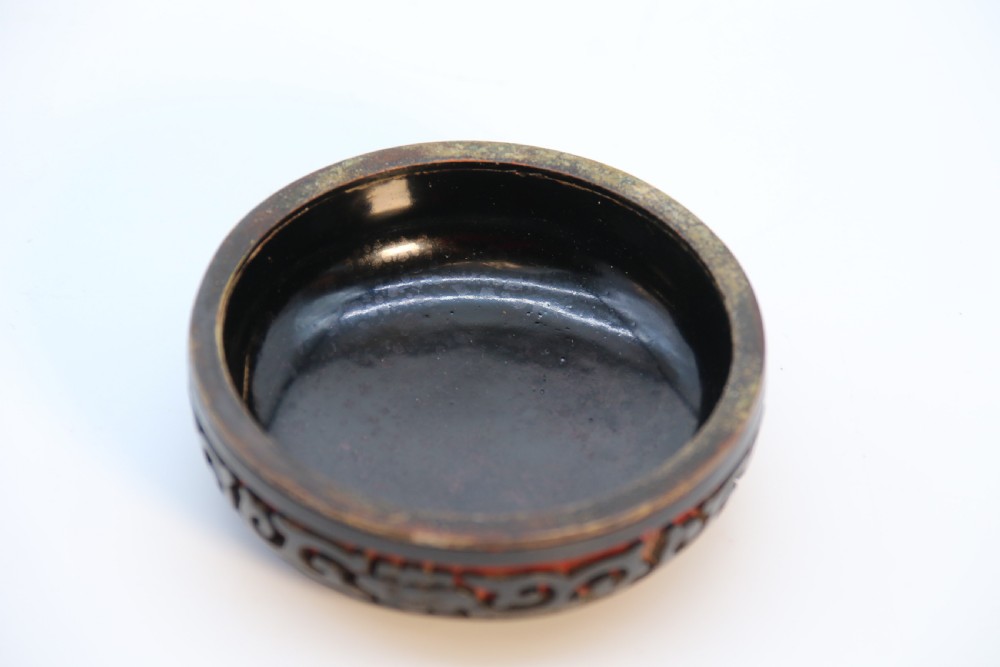 A fine Chinese carved cinnabar red and black lacquer jar and cover, circa 1920 View XIV