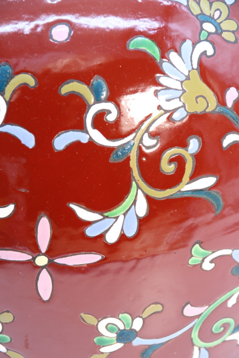 A large Japanese pottery vase with bold enamelled decoration, circa 1910 View XI