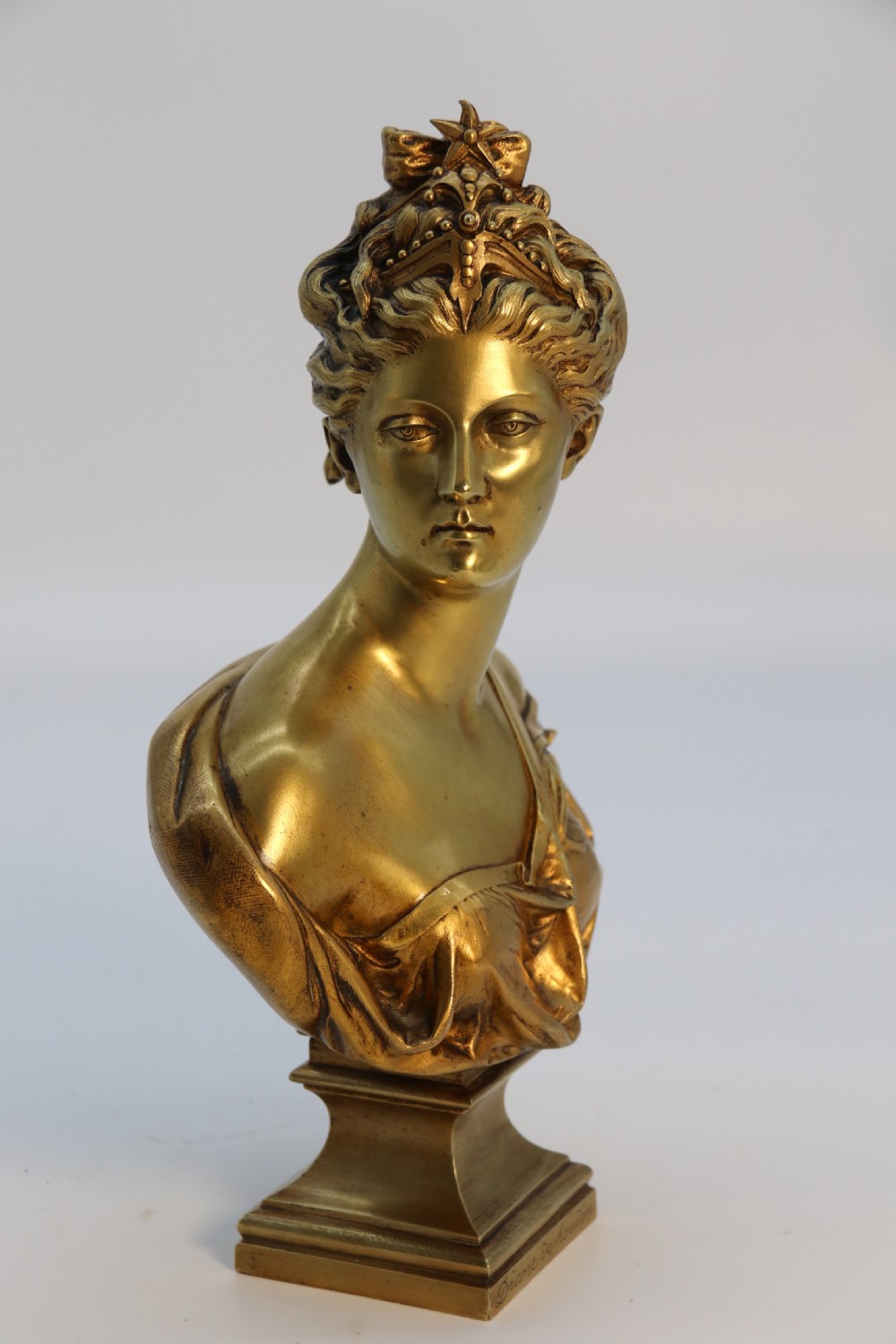 A Superb 19th century gilt bronze bust of Diana the Huntress after Jean Antoine Houdon (1741 – 1828) View IX