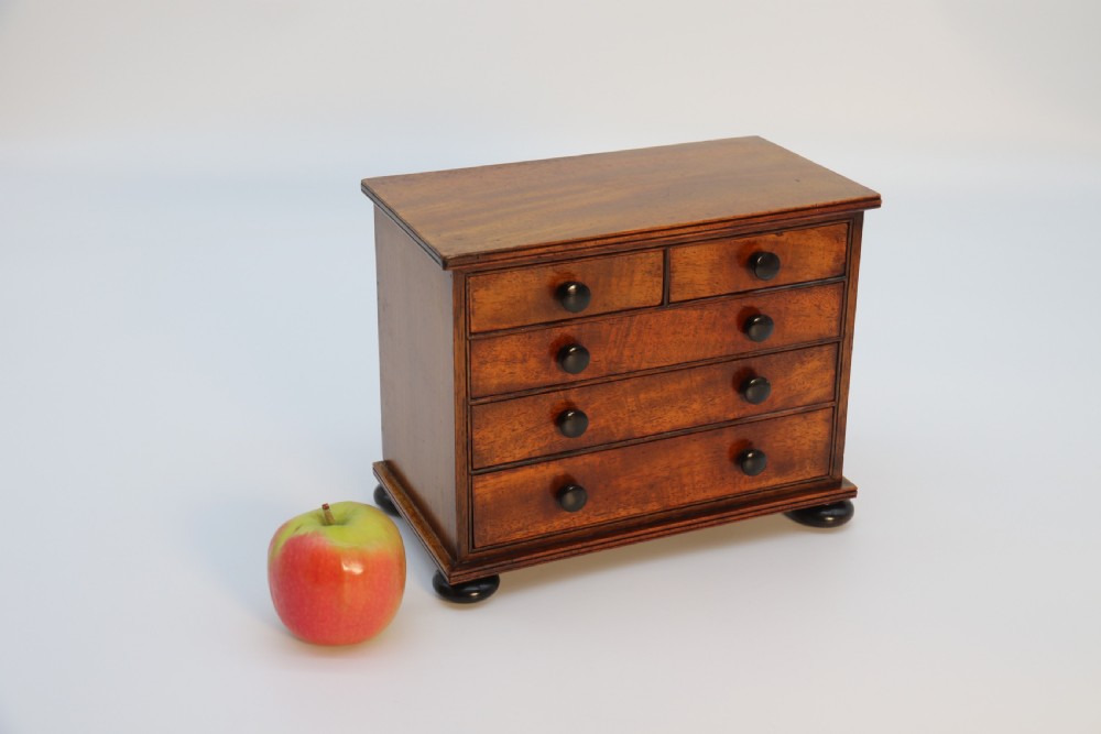 A superb mid Victorian miniature apprentice piece chest of drawers, circa 1860 View IV