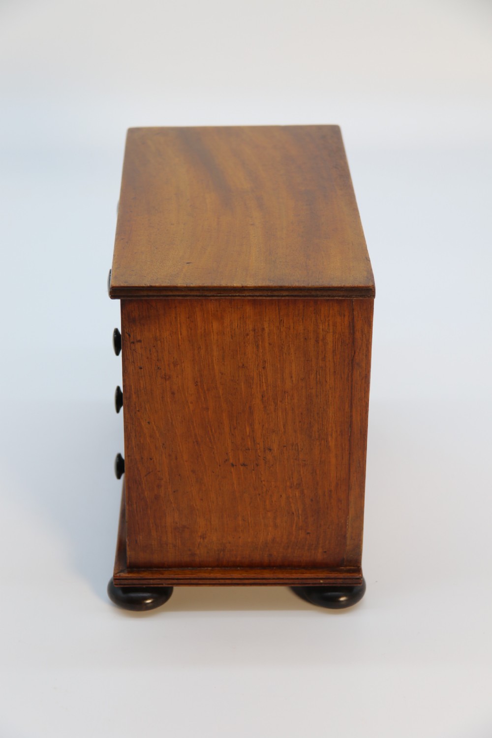 A superb mid Victorian miniature apprentice piece chest of drawers, circa 1860 View VII