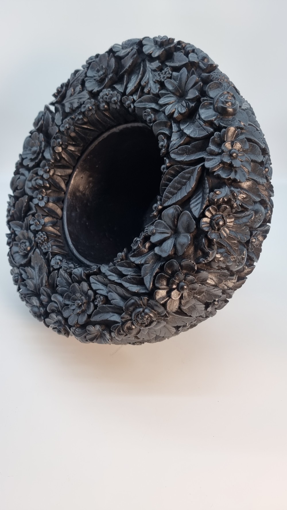 A very rare Anglo Indian Raj period carved solid ebony table centre piece/jardinière View XII