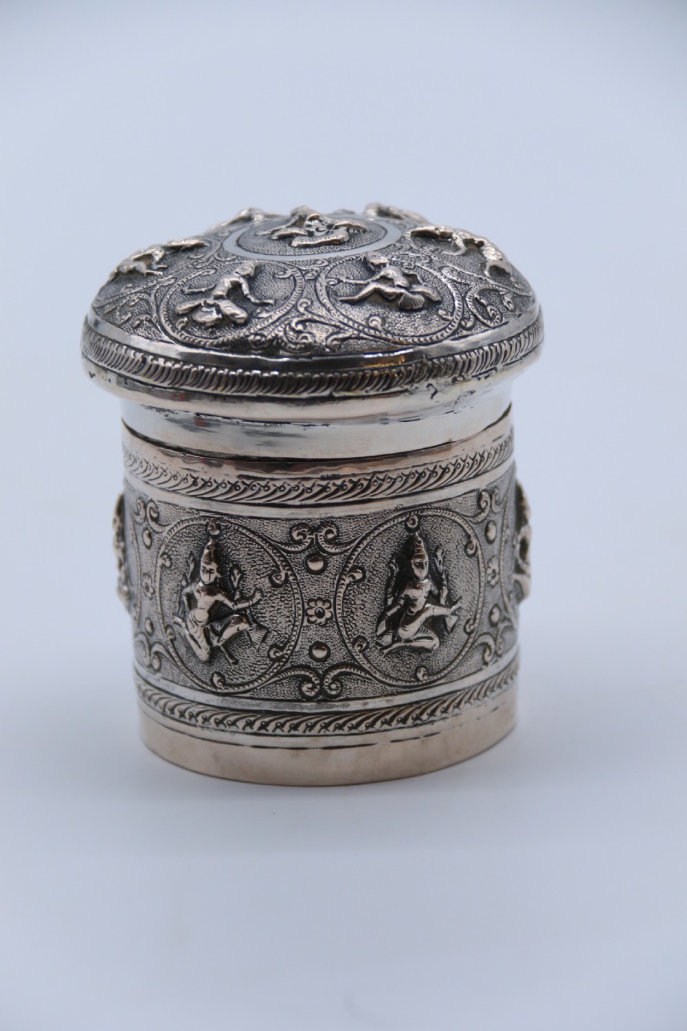 A fine Indian Raj period silver repousse decorated lidded container, c 1900 View III