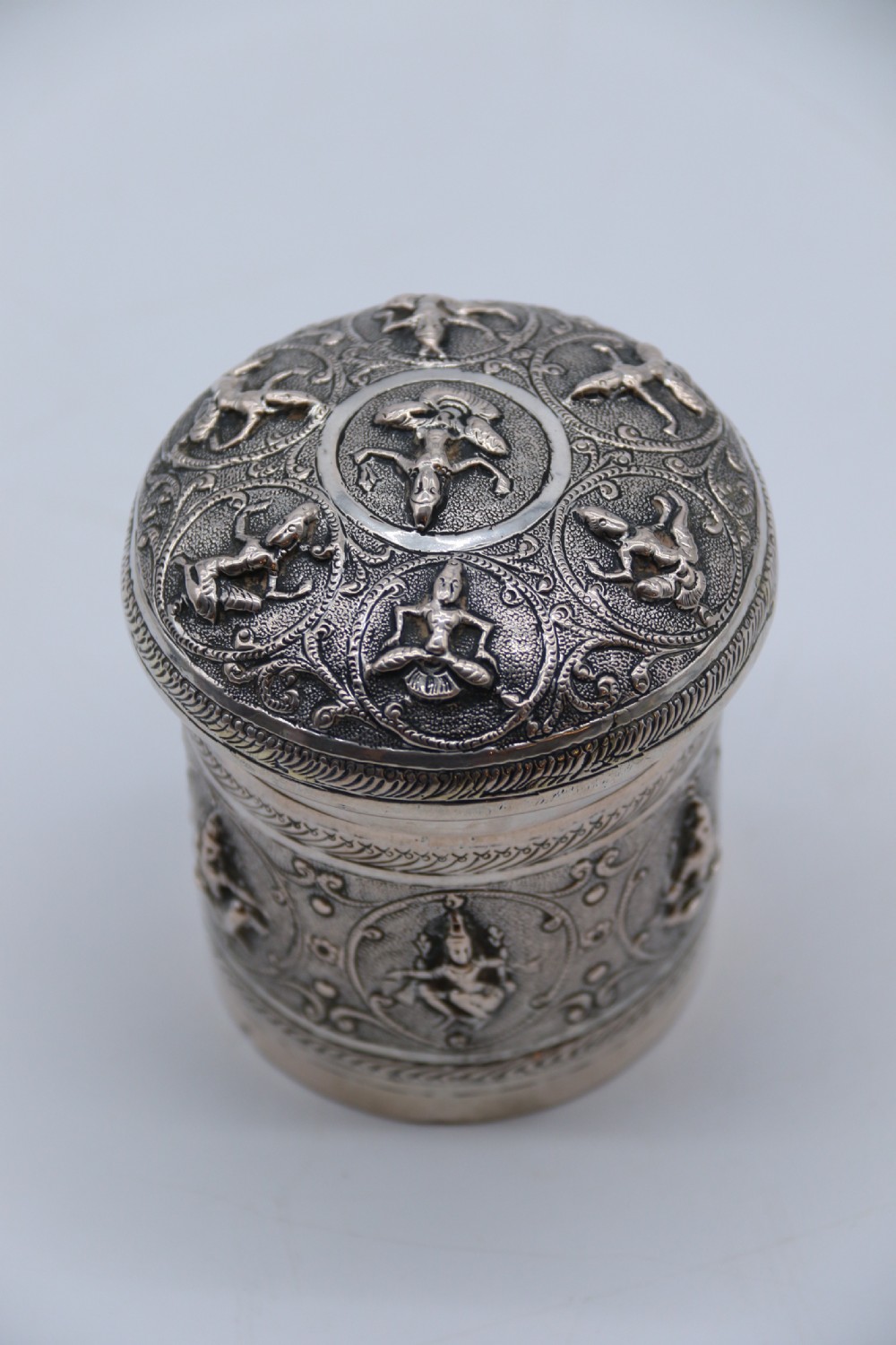 A fine Indian Raj period silver repousse decorated lidded container, c 1900 View VIII