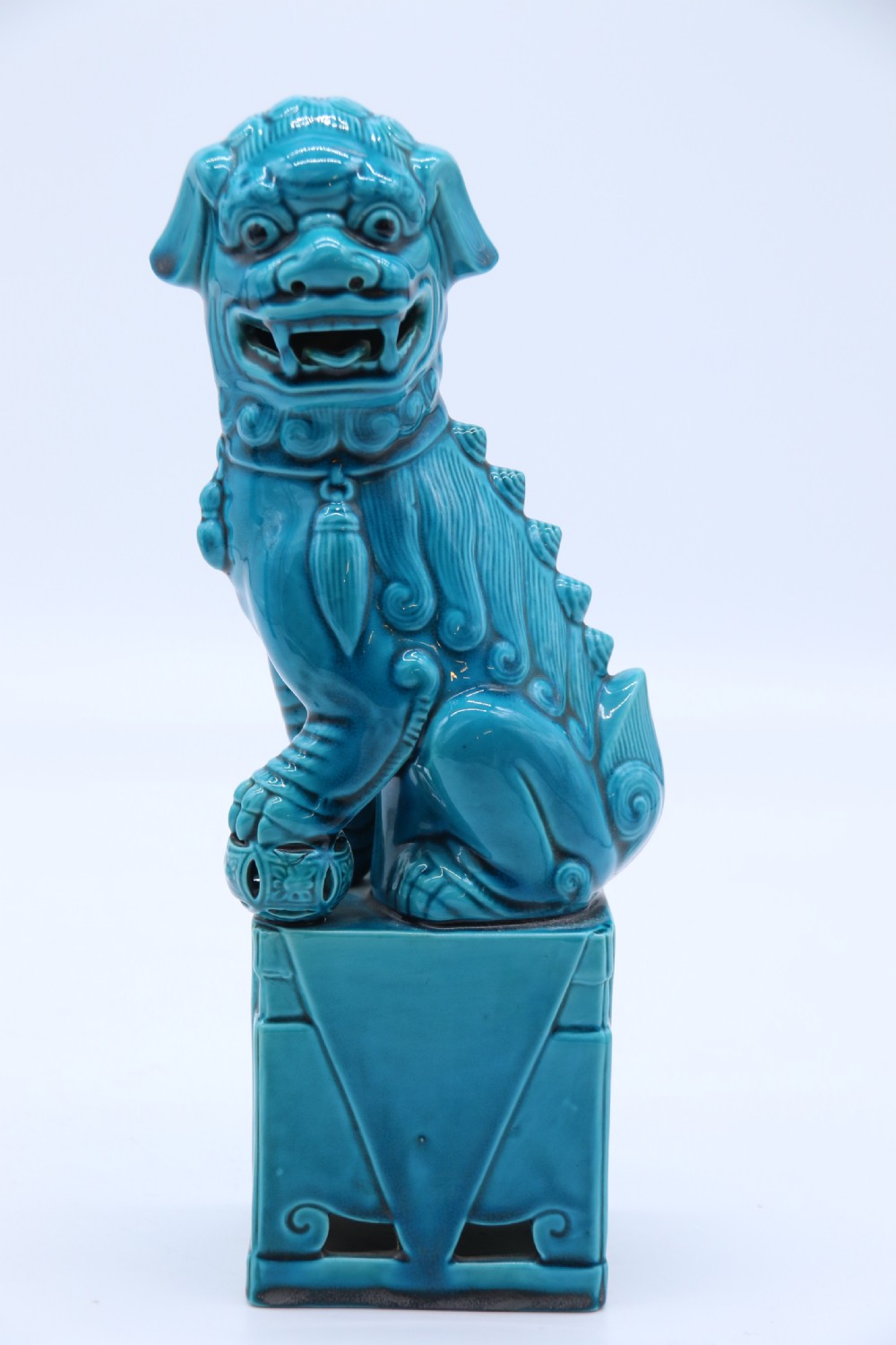 A pair of porcelain Chinese Buddhist Temple lions or foo dogs, circa 1900 View XVI