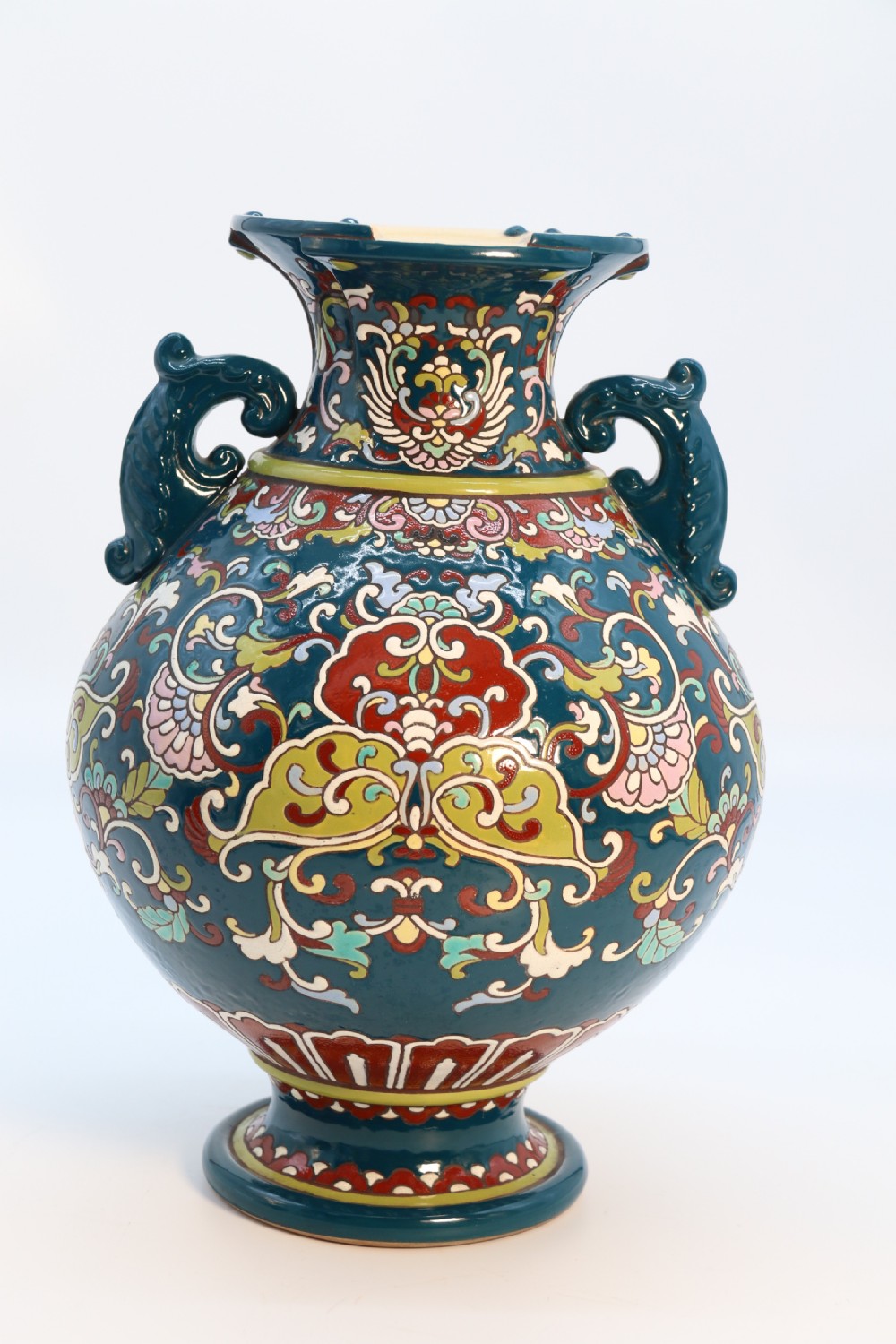 A large  Japanese hand enamelled pottery vase, circa 1910

 View VII
