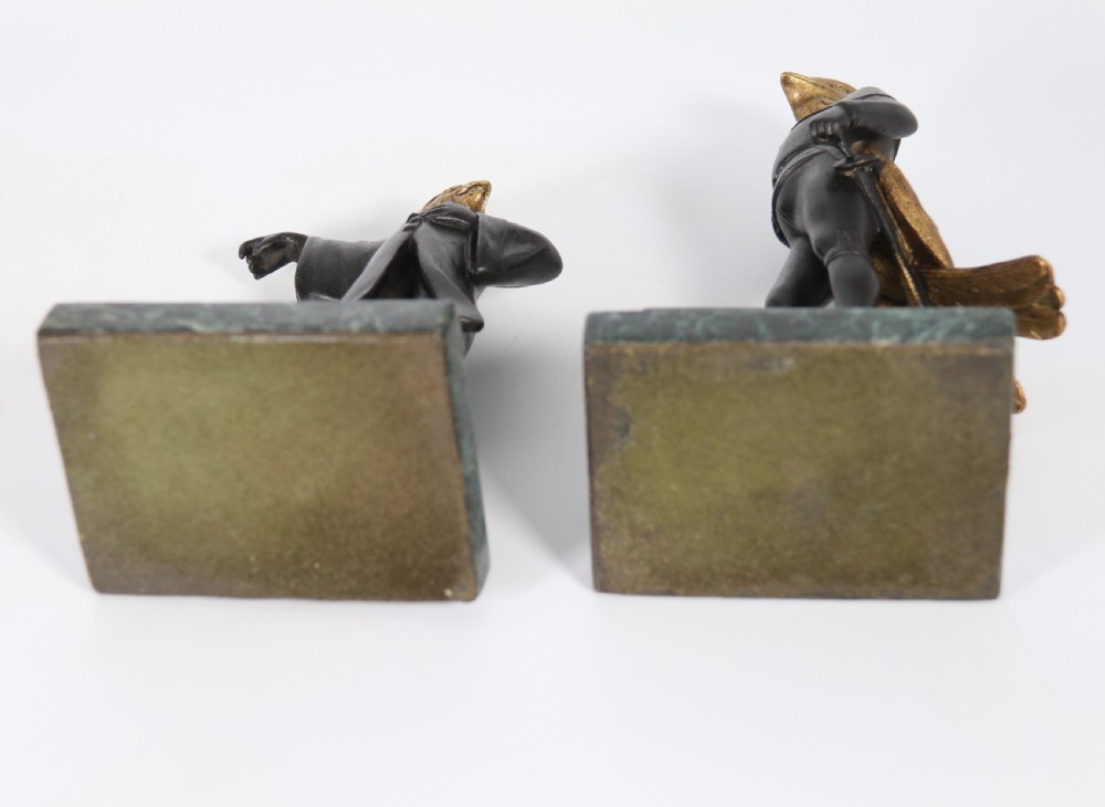 A fine pair of bronze caricature figures of theatrical birds, circa 1880 View XXVIII