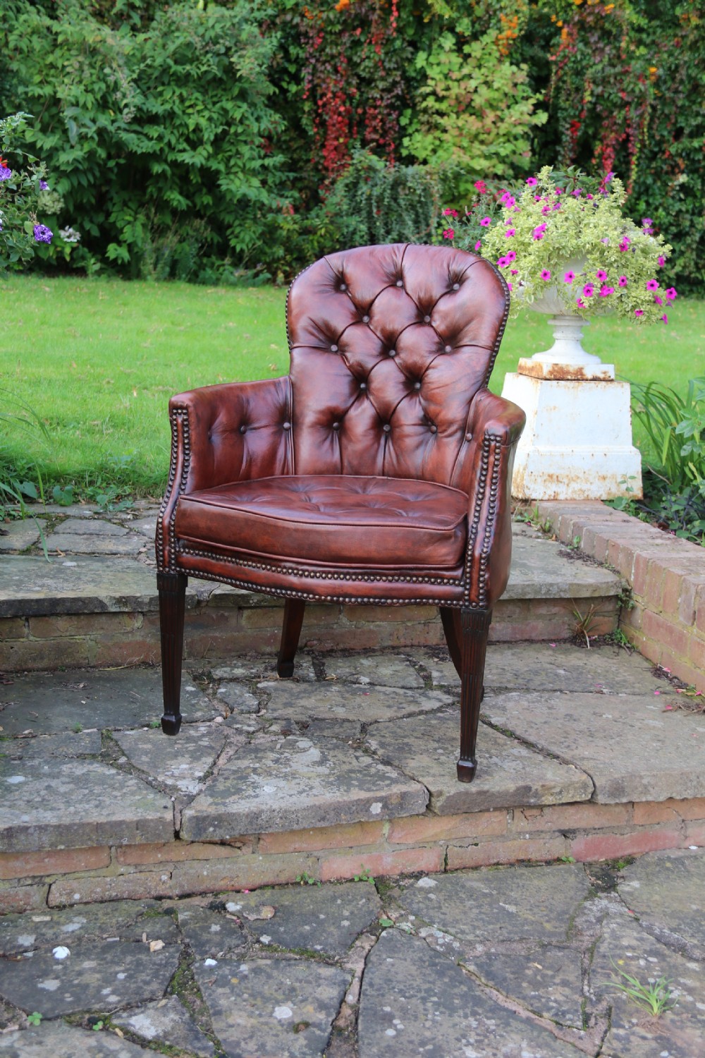  English 18th century leather upholstered armchair circa 1790 View XI