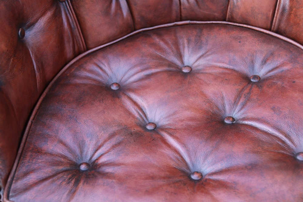  English 18th century leather upholstered armchair circa 1790 View XVII