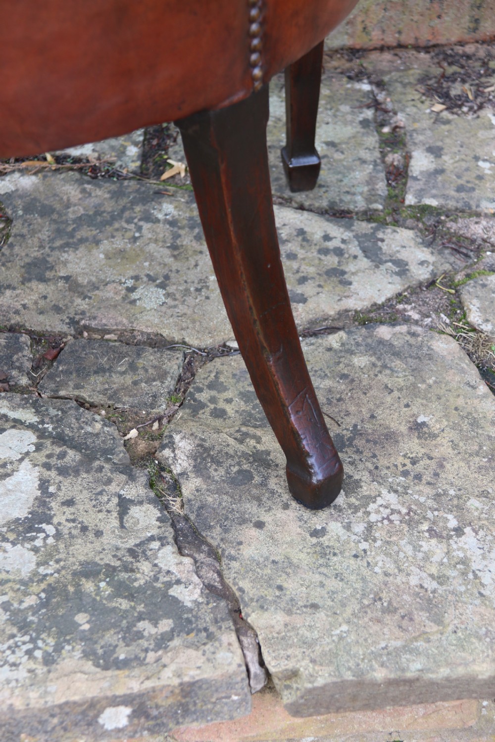  English 18th century leather upholstered armchair circa 1790 View XIX