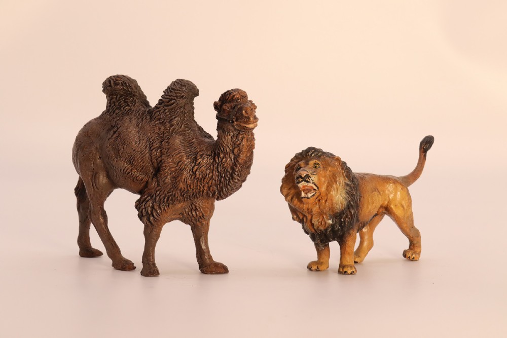 A collection of early 20th century antique Elastolin and Lineol exotic animals. View VI