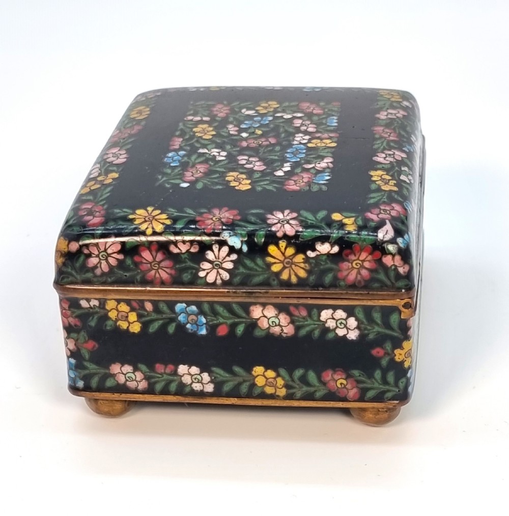 A Chinese 19th C cloisonné enamel box, circa 1880

 View V
