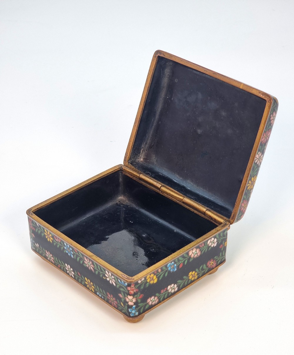 A Chinese 19th C cloisonné enamel box, circa 1880

 View IX