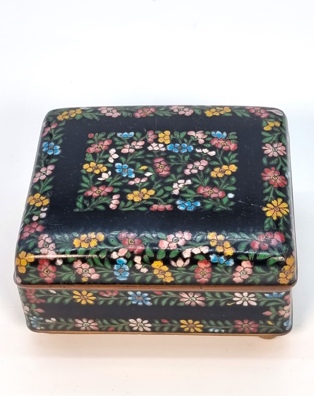 A Chinese 19th C cloisonné enamel box, circa 1880

 View X