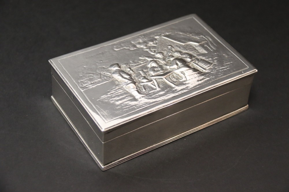 An early 19th century continental  silver box, circa 1820 View III