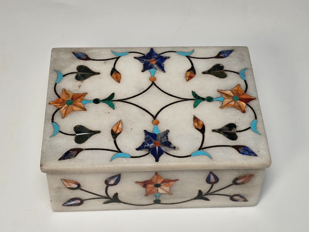 A fine Indian pietra dura marble and hardstone box, C 1900 View II