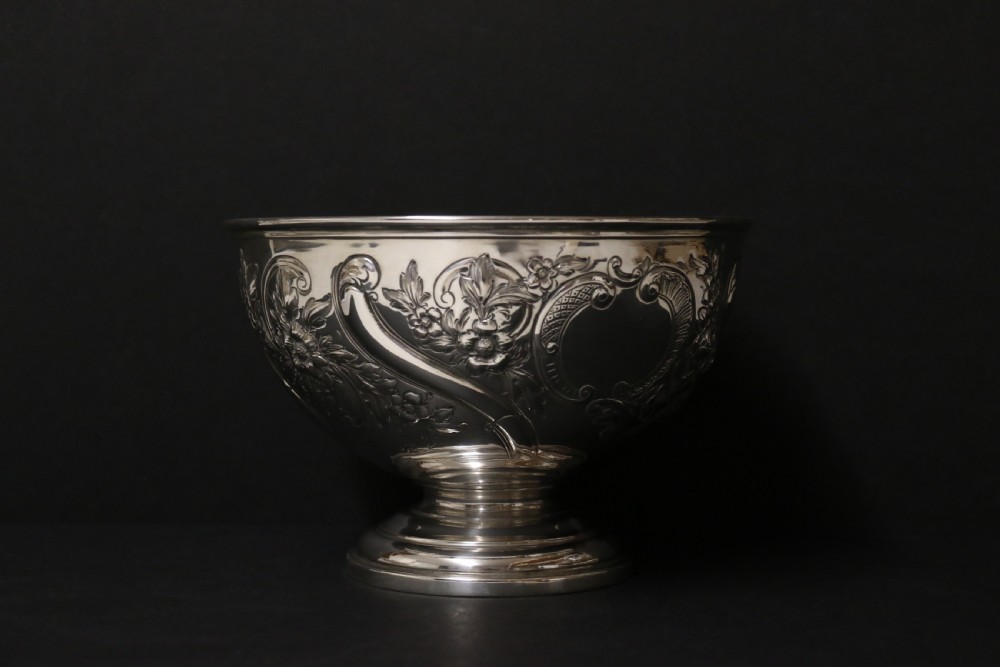 A Victorian period silver hallmarked bowl London 1897 - 98 View V
