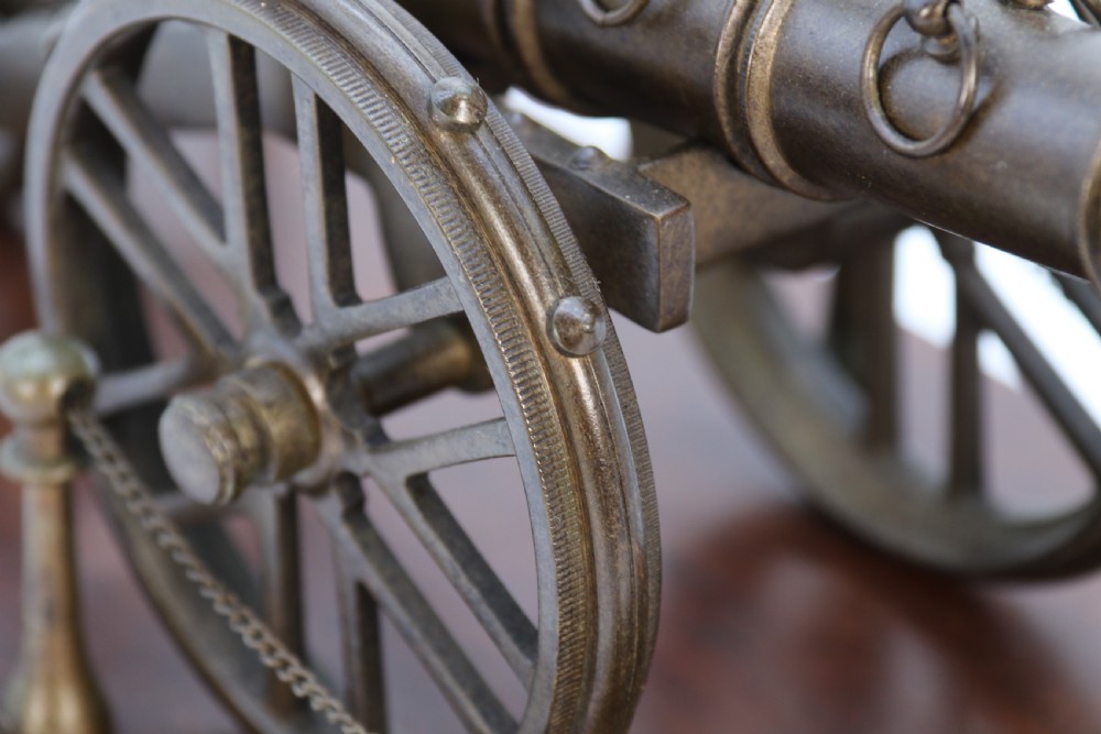 Model of an 18th century style bronze cannon View XI