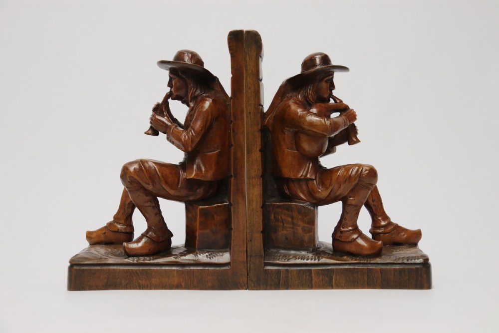 A pair of Black Forest carved walnut bookends circa 1900 View III