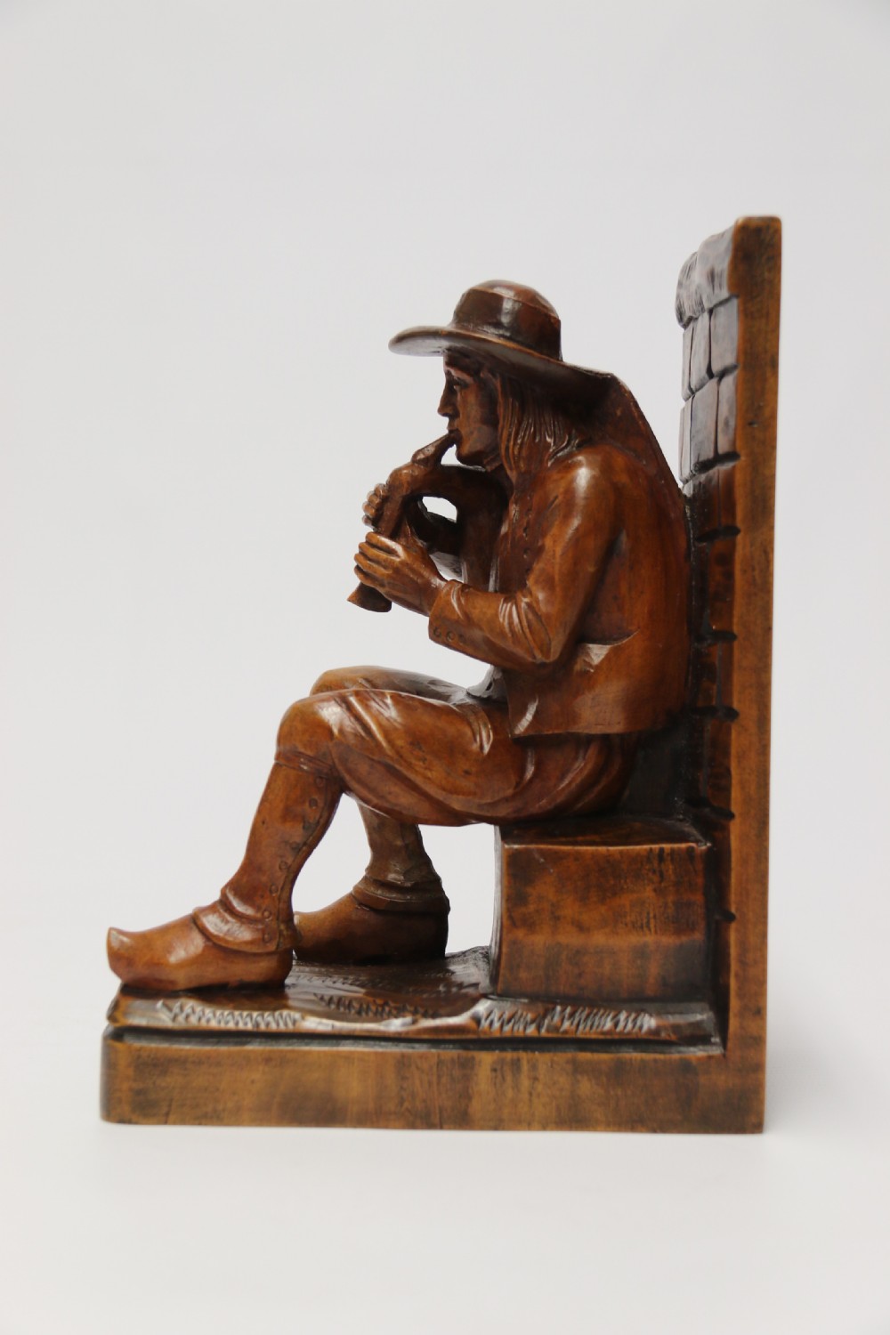 A pair of Black Forest carved walnut bookends circa 1900 View XV