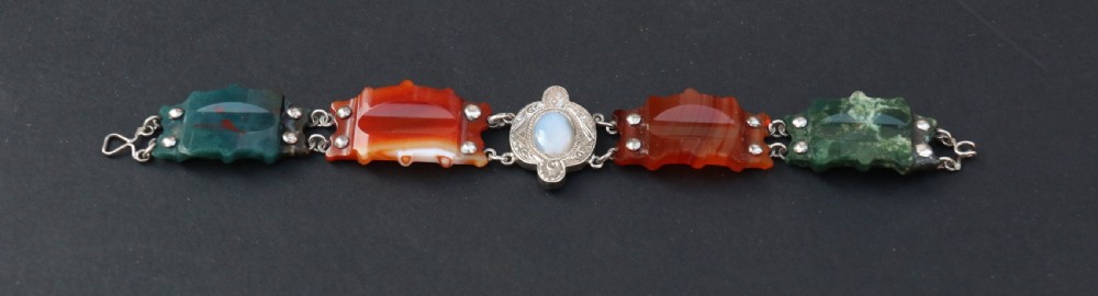  Scottish Agate and silver bracelet, circa 1880 View III
