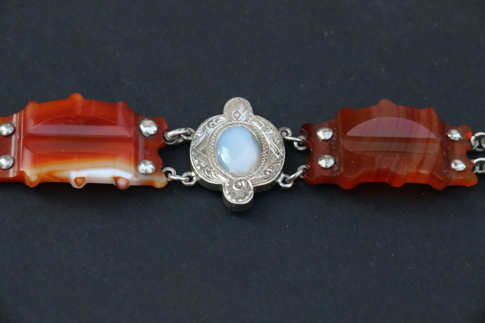  Scottish Agate and silver bracelet, circa 1880 View V