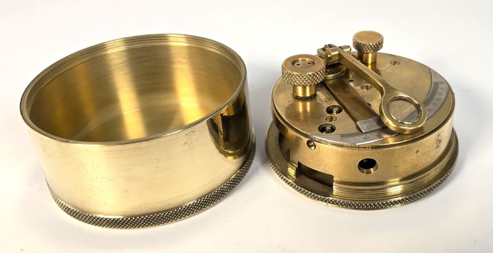 A rare military brass pocket sextant, first world war period, C 1915 View XX